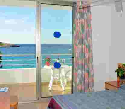 Encuentra los apartamentos en Portinatx con vistas al mar y muy bien situados para unas vacaciones de playa para desconectar de la rutina
