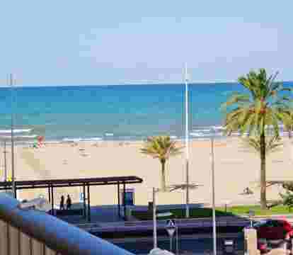 Immerse yourself in a captivating blend of stunning vistas, pristine shorelines, and a serene coastal ambiance in the best apartments in Playa de Gandia