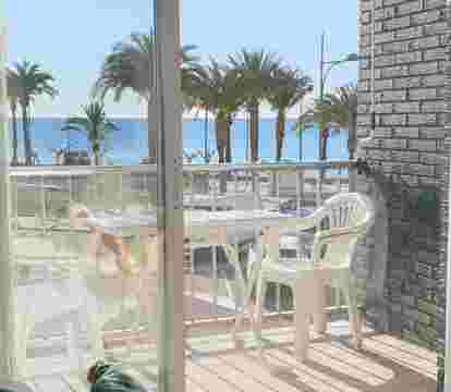 Encuentra los apartamentos en Puerto de Mazarrón con vistas al mar y muy bien situados para unas vacaciones de playa para desconectar de la rutina