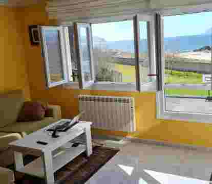 Encuentra los apartamentos en Portosín con vistas al mar y muy bien situados para unas vacaciones de playa para desconectar de la rutina